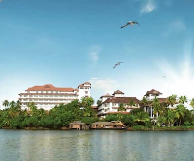 https://imgcld.yatra.com/ytimages/image/upload/t_hotel_yatra_city_desktop/v1394450256/Domestic Hotels/Hotels_Kollam/Welcom Hotel Raviz, Resort and Ayurveda Spa/Overview.jpg